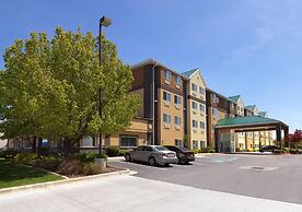 Crystal Inn Hotel & Suites Midvalley