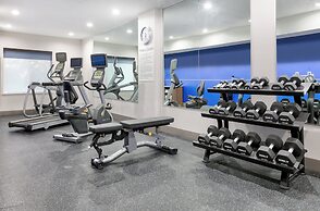 Holiday Inn Express & Suites Dallas Park Central Northeast by IHG