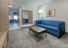 Holiday Inn Express & Suites Dallas Park Central Northeast by IHG