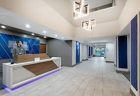 Holiday Inn Express & Suites Dallas Park Central Northeast by IHG