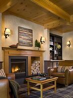 Green Mountain Suites Hotel