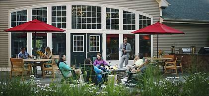 Green Mountain Suites Hotel