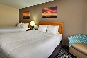 EverSpring Inn & Suites