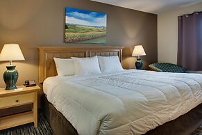 EverSpring Inn & Suites