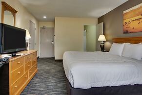EverSpring Inn & Suites