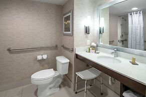 DoubleTree by Hilton Hotel Jacksonville Airport