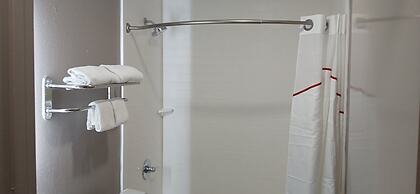 Red Roof Inn & Suites Euless - DFW Airport Southwest