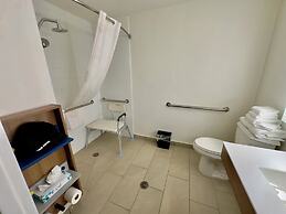 Microtel Inn & Suites by Wyndham Denver Airport