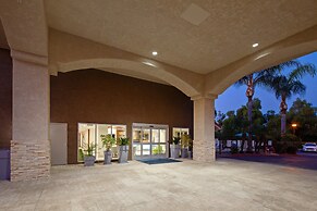 Holiday Inn Express Hotel & Suites San Diego-Escondido by IHG