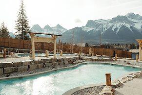 Everwild Canmore Hotel