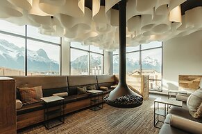 Everwild Canmore Hotel