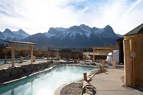Everwild Canmore Hotel