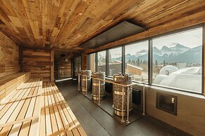 Everwild Canmore Hotel