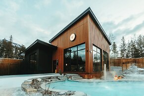 Everwild Canmore Hotel