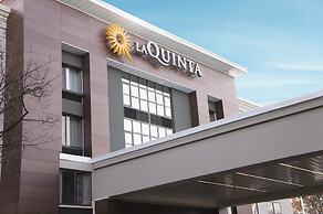 La Quinta Inn & Suites by Wyndham Raleigh Downtown North