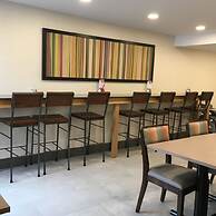 Holiday Inn Express & Suites Charlottetown by IHG