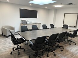 Holiday Inn Express & Suites Charlottetown by IHG