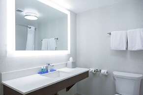 Holiday Inn Express & Suites Charlottetown by IHG