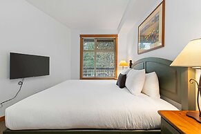 Lost Lake Lodge by Whistler Premier