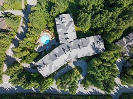 Lost Lake Lodge by Whistler Premier