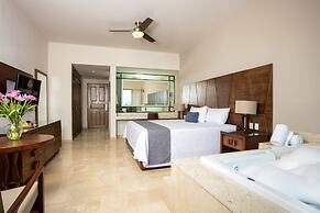 Crown Paradise Golden Puerto Vallarta All Inclusive