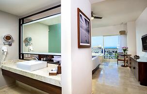 Crown Paradise Golden Puerto Vallarta All Inclusive