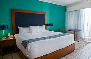 Crown Paradise Golden Puerto Vallarta All Inclusive