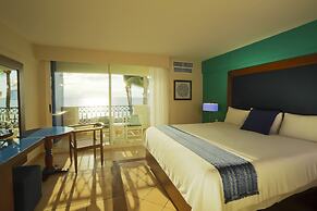 Crown Paradise Golden Puerto Vallarta All Inclusive