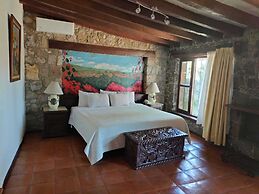 Villa San Jose Hotel and Suites