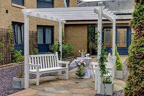 Woodlands Hotel, BW Signature Collection