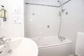 Woodlands Hotel, BW Signature Collection