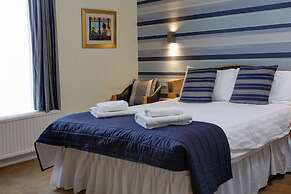 Woodlands Hotel, BW Signature Collection