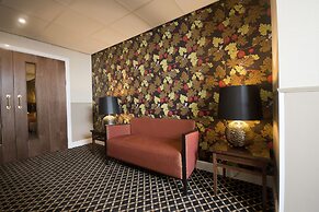 Woodlands Hotel, BW Signature Collection