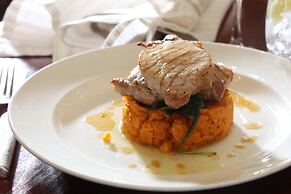 Woodlands Hotel, BW Signature Collection