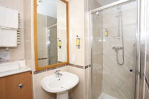 Woodlands Hotel, BW Signature Collection