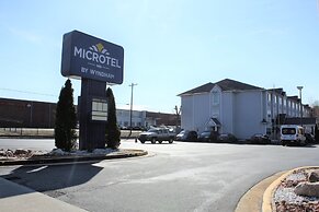 Microtel Inn by Wyndham Atlanta Airport
