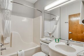 Trident Inn & Suites, Baton Rouge