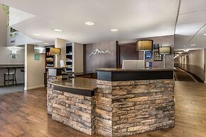 Best Western Plus Peak Vista Inn & Suites