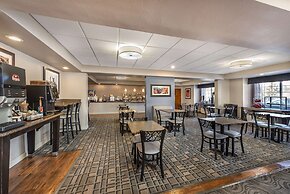 Best Western Plus Peak Vista Inn & Suites