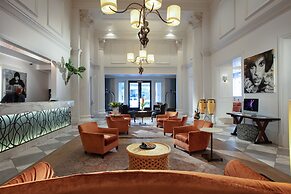 International House Hotel