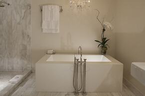 International House Hotel