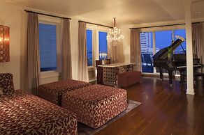 International House Hotel