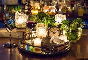 International House Hotel