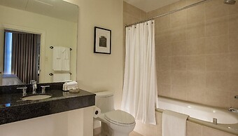 International House Hotel