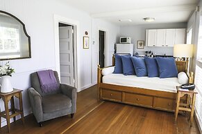 The Inn at Schoolhouse Creek