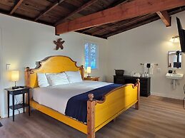 The Inn at Schoolhouse Creek