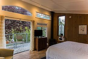 The Inn at Schoolhouse Creek