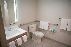 Holiday Inn Express Hotel & Suites West Chester by IHG