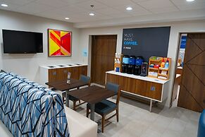 Holiday Inn Express Hotel & Suites West Chester by IHG