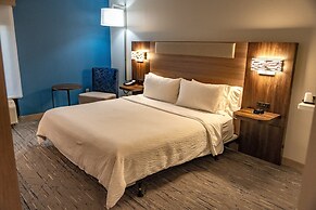 Holiday Inn Express Hotel & Suites West Chester by IHG